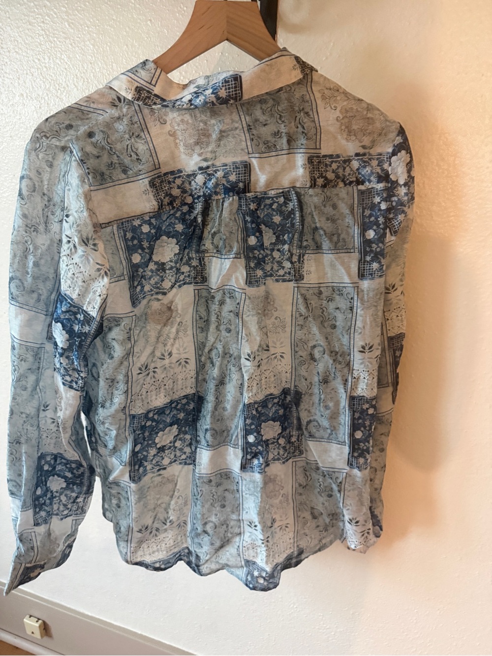Doe & Rae Blue Patchwork Floral Button-Down Shirt - Picture 5 of 5